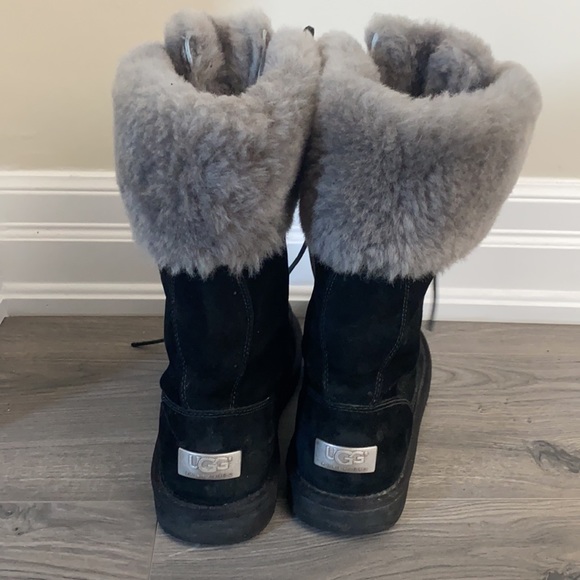 Ugg boots - Picture 3 of 8